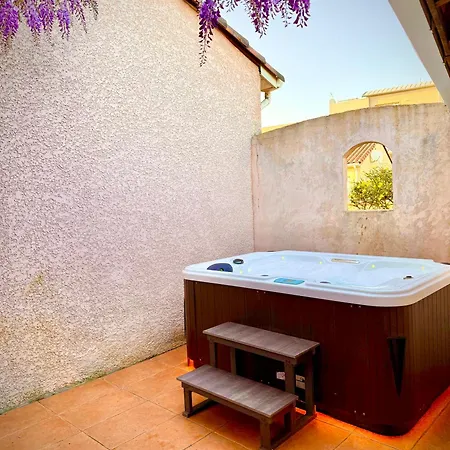 Maison Confortable Avec Jacuzzi A Villa *